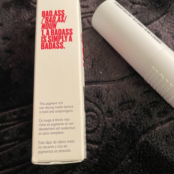UOMA Beauty Badass Icon Matte Lipstick✨ (NWT) - Picture 6 of 9